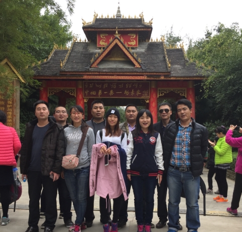 特味濃的兄弟姐妹，團結奮進